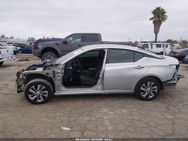 46106230 :رقم المزاد ، 1N4BL4BV3NN395274 vin ، 2022 Nissan Altima S Fwd مزاد بيع
