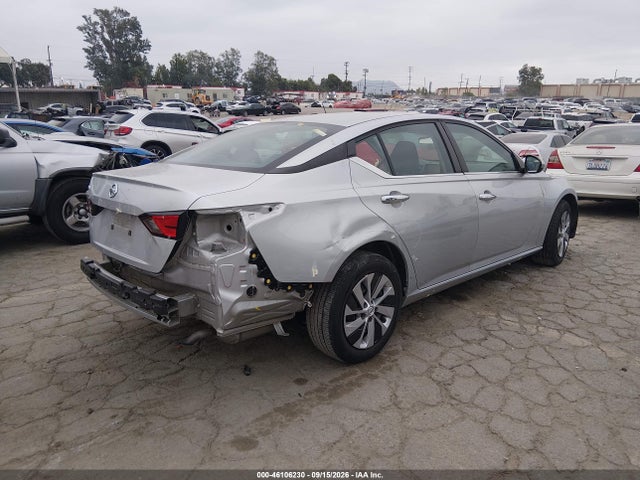 46106230 :رقم المزاد ، 1N4BL4BV3NN395274 vin ، 2022 Nissan Altima S Fwd مزاد بيع