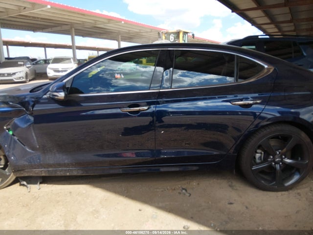 Genesis G70 2.0t Advanced 2019 KMTG44LA6KU027019 Image 13