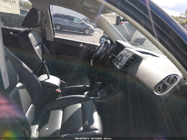 2017 Volkswagen Tiguan 2.0t S მანქანა იყიდება აუქციონზე, vin: WVGBV7AX9HW501472, აუქციონის ნომერი: 46106272