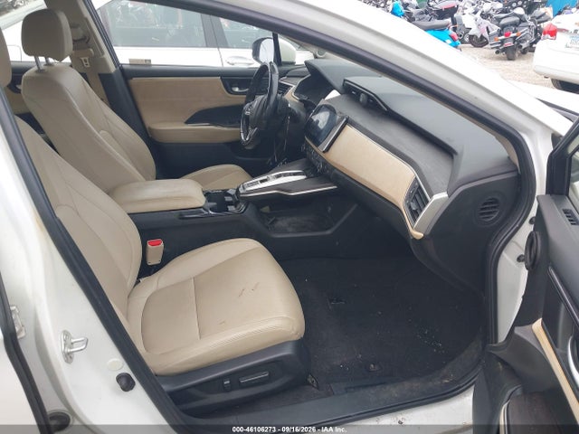 46106273 :رقم المزاد ، JHMZC5F32JC019368 vin ، 2018 Honda Clarity Plug-in Hybrid Touring مزاد بيع