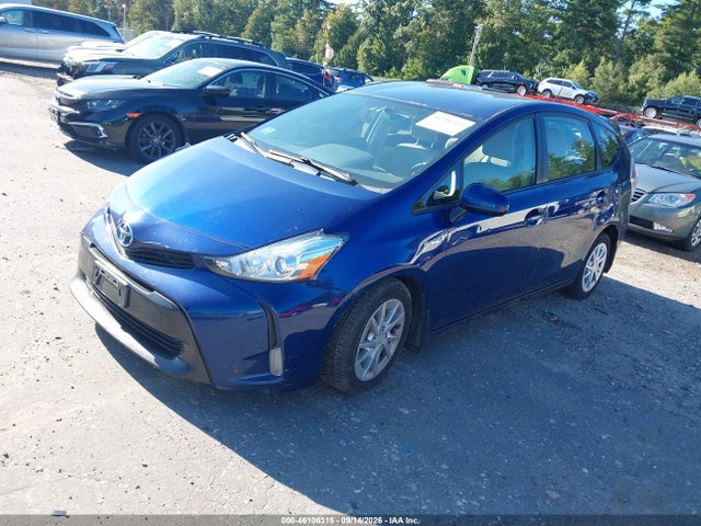 JTDZN3EU0FJ039891 Toyota Prius V Four