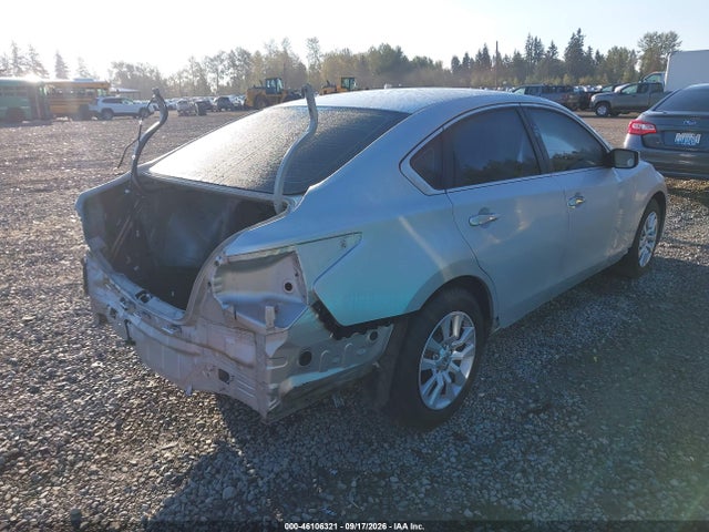 Nissan Altima 2.5 S 2018 1N4AL3AP9JC140885 Image 4