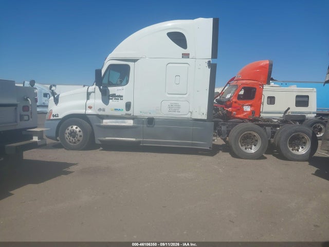 Продажа на аукционе авто 2016 Freightliner Cascadia 125, vin: 3AKJGLDR0GSHF1582, номер лота: 46106350
