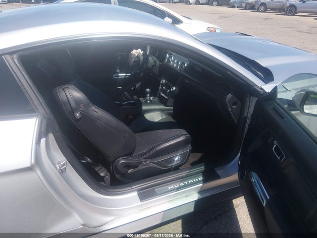 Продажа на аукционе авто 2015 Ford Mustang Gt Premium, vin: 1FA6P8CF4F5391935, номер лота: 46106367
