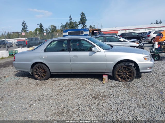 46106406 :رقم المزاد ، GX1006042500 vin ، 1997 Toyota Cresta مزاد بيع