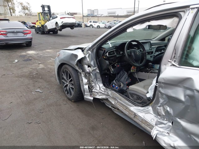 46106437 :رقم المزاد ، 4T1G31AKXNU573320 vin ، 2022 Toyota Camry Se Hybrid مزاد بيع