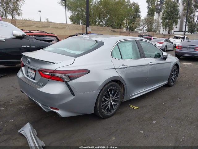 46106437 :رقم المزاد ، 4T1G31AKXNU573320 vin ، 2022 Toyota Camry Se Hybrid مزاد بيع
