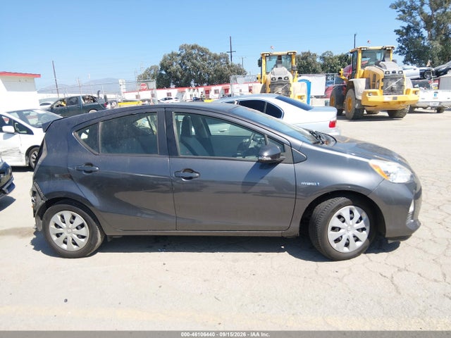 2014 Toyota Prius C One მანქანა იყიდება აუქციონზე, vin: JTDKDTB35E1076594, აუქციონის ნომერი: 46106440