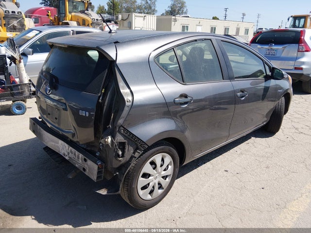 2014 Toyota Prius C One მანქანა იყიდება აუქციონზე, vin: JTDKDTB35E1076594, აუქციონის ნომერი: 46106440