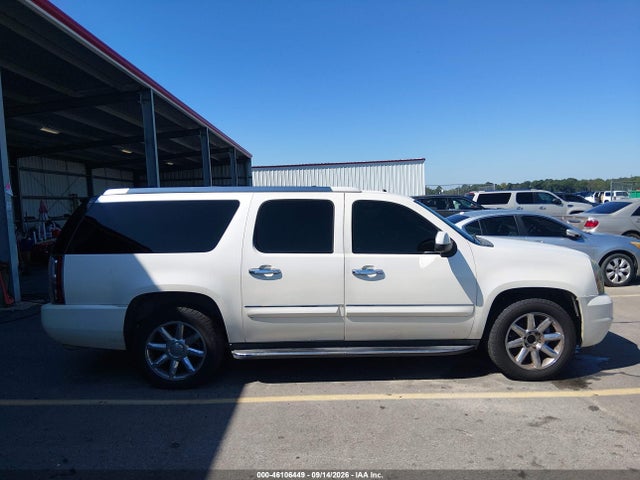 2011 Gmc Yukon Xl 1500 Denali მანქანა იყიდება აუქციონზე, vin: 1GKS1MEF4BR101829, აუქციონის ნომერი: 46106449