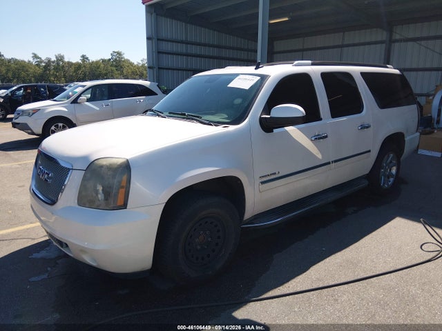 2011 Gmc Yukon Xl 1500 Denali მანქანა იყიდება აუქციონზე, vin: 1GKS1MEF4BR101829, აუქციონის ნომერი: 46106449
