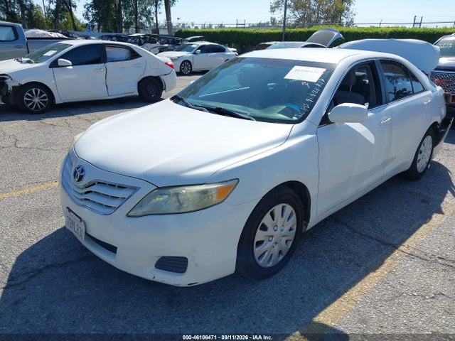 46106471 :رقم المزاد ، 4T1BF3EK6BU770987 vin ، 2011 Toyota Camry Le مزاد بيع
