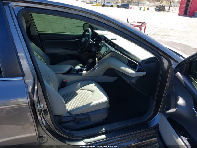 46106484 :رقم المزاد ، 4T1B11HK3KU732230 vin ، 2019 Toyota Camry Se مزاد بيع