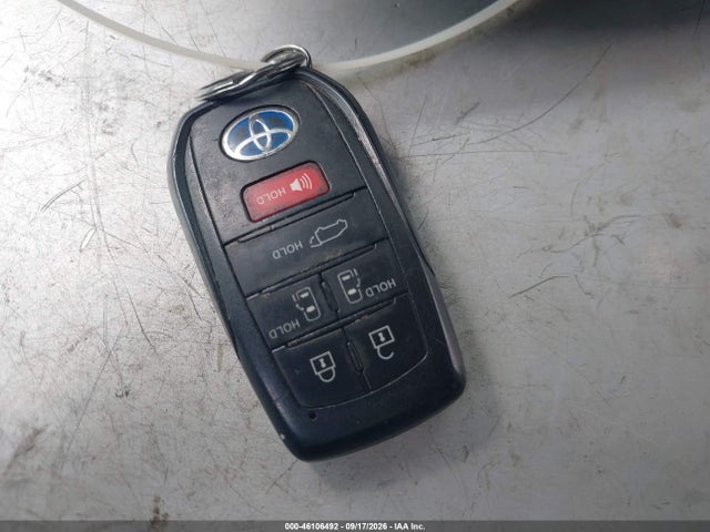 Toyota SIENNA XLE 2021 5TDYRKEC1MS045684 Image 11
