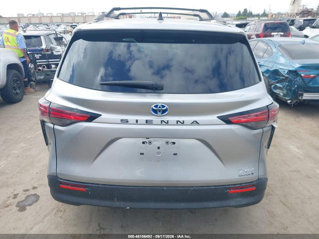 Toyota SIENNA XLE 2021 5TDYRKEC1MS045684 Image 17