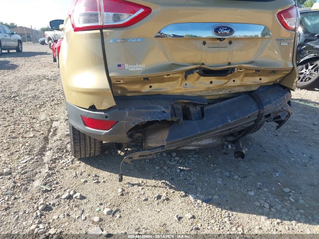 2015 Ford Escape Titanium მანქანა იყიდება აუქციონზე, vin: 1FMCU9JX7FUB57734, აუქციონის ნომერი: 46106494