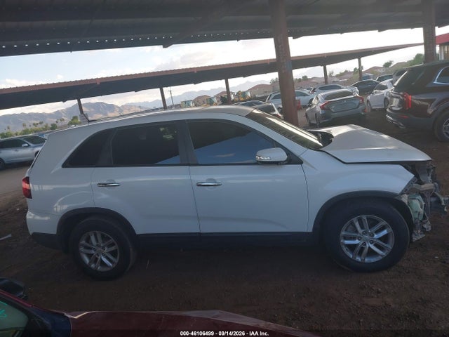 Продаж на аукціоні авто 2015 Kia Sorento Lx, vin: 5XYKT3A62FG592573, номер лоту: 46106499