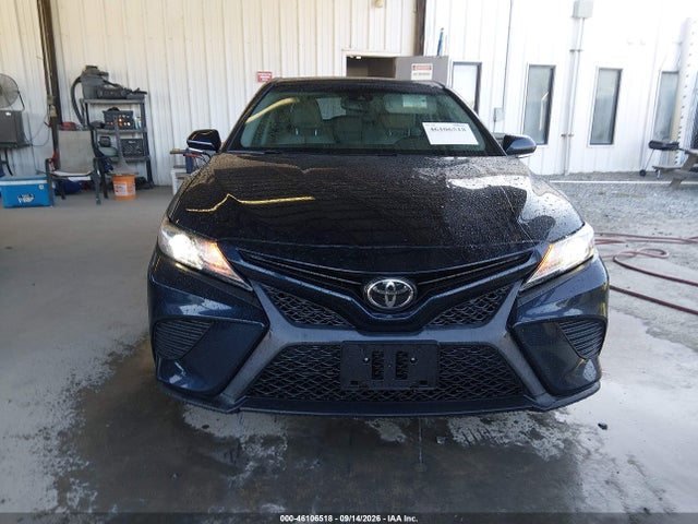 Продажа на аукционе авто 2018 Toyota Camry Se, vin: 4T1B11HK4JU550082, номер лота: 46106518