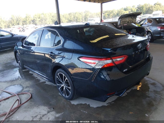 Продажа на аукционе авто 2018 Toyota Camry Se, vin: 4T1B11HK4JU550082, номер лота: 46106518