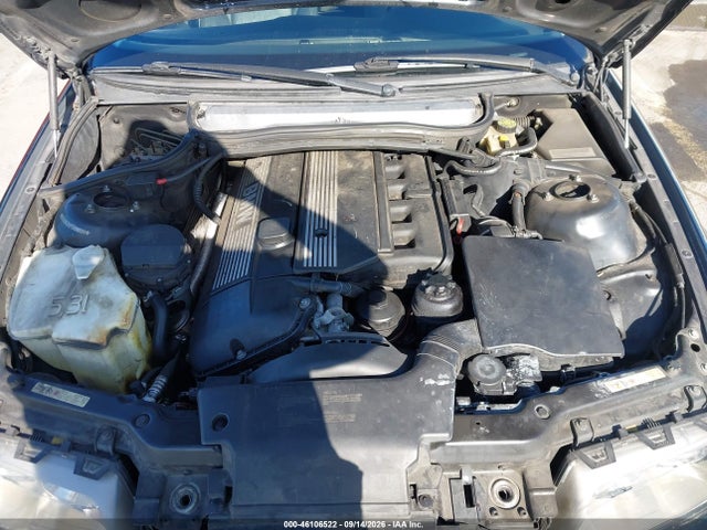 46106522 :رقم المزاد ، WBAAV53471JS90084 vin ، 2001 Bmw 330i مزاد بيع
