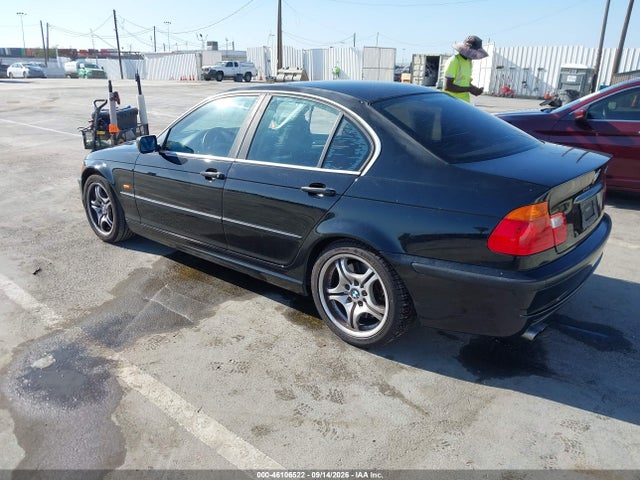 46106522 :رقم المزاد ، WBAAV53471JS90084 vin ، 2001 Bmw 330i مزاد بيع