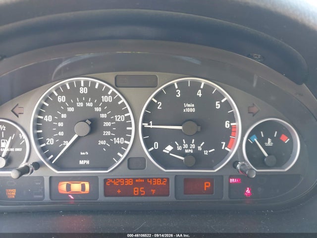 46106522 :رقم المزاد ، WBAAV53471JS90084 vin ، 2001 Bmw 330i مزاد بيع