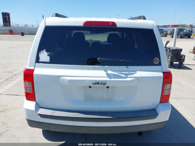 46106549 :رقم المزاد ، 1C4NJPBA0FD285060 vin ، 2015 Jeep Patriot Sport مزاد بيع