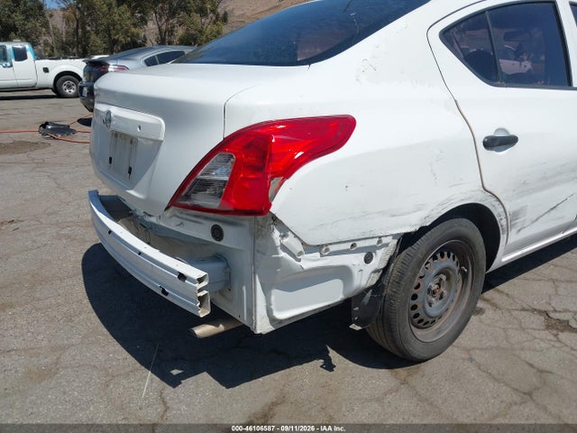 2013 Nissan Versa 1.6 S მანქანა იყიდება აუქციონზე, vin: 3N1CN7AP0DL868580, აუქციონის ნომერი: 46106587