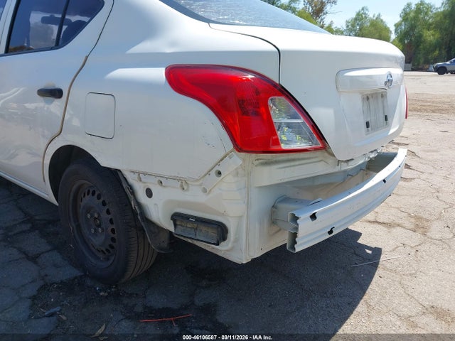 2013 Nissan Versa 1.6 S მანქანა იყიდება აუქციონზე, vin: 3N1CN7AP0DL868580, აუქციონის ნომერი: 46106587
