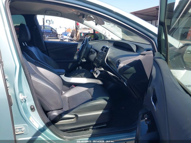 Toyota Prius Three Touring 2017 JTDKARFU9H3033139 Image 5