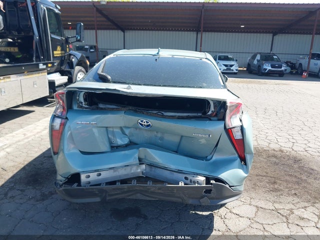 Toyota Prius Three Touring 2017 JTDKARFU9H3033139 Image 6
