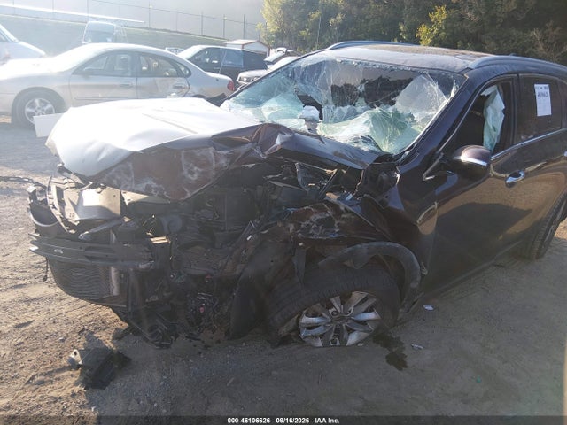 46106626 :رقم المزاد ، 5XYPGDA38GG078735 vin ، 2016 Kia Sorento 2.4l Lx مزاد بيع