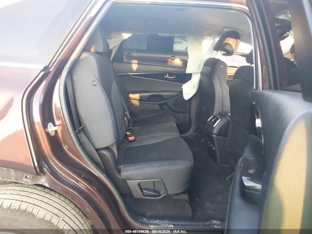 46106626 :رقم المزاد ، 5XYPGDA38GG078735 vin ، 2016 Kia Sorento 2.4l Lx مزاد بيع