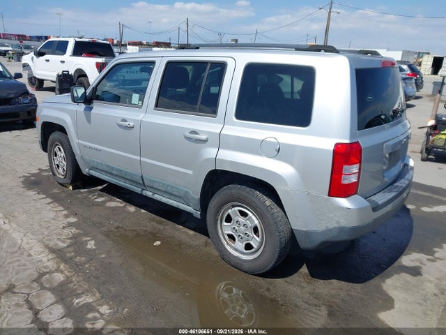 46106651 :رقم المزاد ، 1J4NT1GA6BD267036 vin ، 2011 Jeep Patriot Sport مزاد بيع