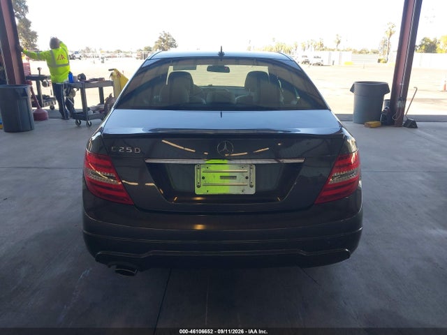 Aukcja sprzedaży 2013 Mercedes-benz C 250 Sport, vin: WDDGF4HB3DF972632, numer aukcji: 46106652