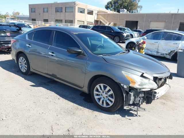 2014 Nissan Altima 2.5/2.5 S/2.5 Sl/2.5 Sv მანქანა იყიდება აუქციონზე, vin: 1N4AL3AP8EN357855, აუქციონის ნომერი: 46106656