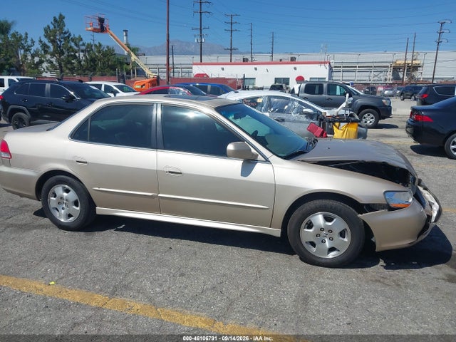 2001 Honda Accord 3.0 Ex მანქანა იყიდება აუქციონზე, vin: 1HGCG16511A038612, აუქციონის ნომერი: 46106791