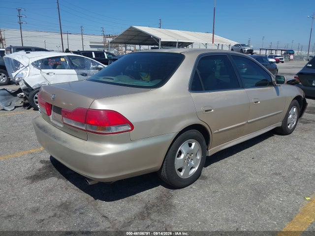 2001 Honda Accord 3.0 Ex მანქანა იყიდება აუქციონზე, vin: 1HGCG16511A038612, აუქციონის ნომერი: 46106791