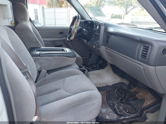 2005 Chevrolet Tahoe Ls მანქანა იყიდება აუქციონზე, vin: 1GNEC13V25R195054, აუქციონის ნომერი: 46106957