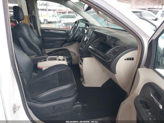 Продаж на аукціоні авто 2016 Chrysler Town & Country Touring-l Anniversary Edition, vin: 2C4RC1CG0GR189665, номер лоту: 46106975