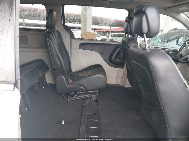 Продаж на аукціоні авто 2016 Chrysler Town & Country Touring-l Anniversary Edition, vin: 2C4RC1CG0GR189665, номер лоту: 46106975