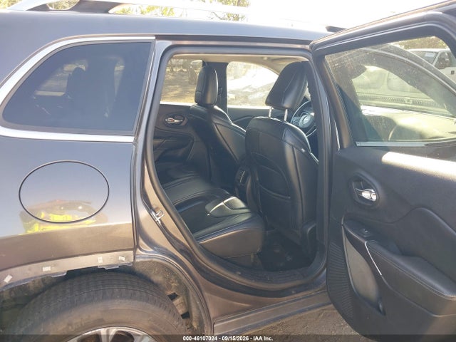 Продаж на аукціоні авто 2019 Jeep Cherokee Latitude Plus Fwd, vin: 1C4PJLLX0KD373704, номер лоту: 46107024