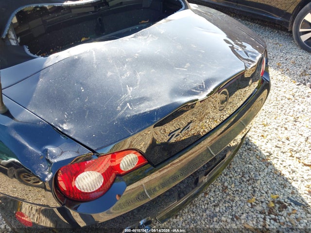 2005 Bmw Z4 3.0i მანქანა იყიდება აუქციონზე, vin: 4USBT53525LT28105, აუქციონის ნომერი: 46107047