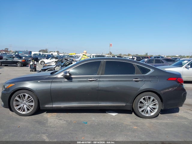 Genesis G80 3.8 2018 KMHGN4JE3JU238495 Image 14