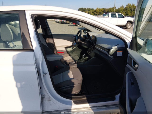 Продажа на аукционе авто 2020 Hyundai Ioniq Hybrid Blue, vin: KMHC65LC6LU221156, номер лота: 46107082