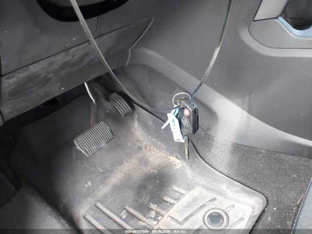 46107109 :رقم المزاد ، 1FMCU9G92HUB13734 vin ، 2017 Ford Escape Se مزاد بيع
