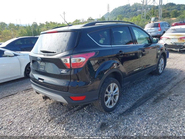 46107109 :رقم المزاد ، 1FMCU9G92HUB13734 vin ، 2017 Ford Escape Se مزاد بيع