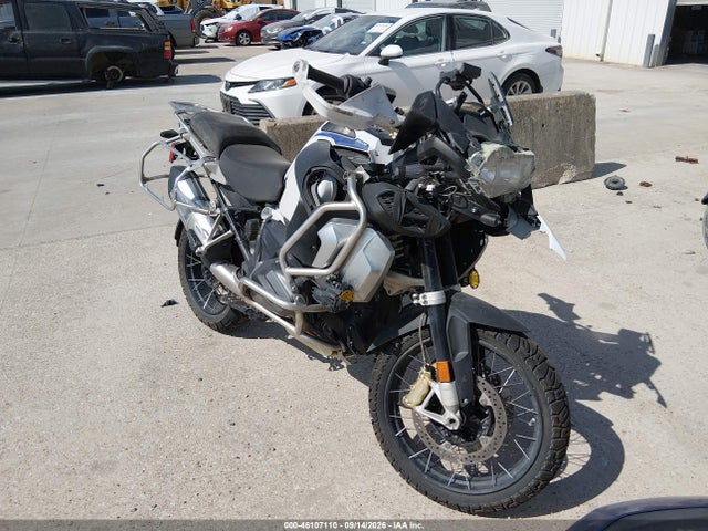 BMW R 1250 Gs Adventure 2023 WB10M1302P6G48954 zdjęcie główne