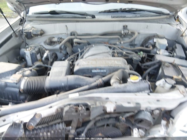 Aukcja sprzedaży 2001 Toyota Sequoia Limited V8, vin: 5TDBT48A11S002701, numer aukcji: 46107135